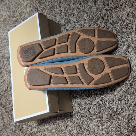 Brand New Fulton Moc Washed Denim Michael Kors Flats - Picture 2 of 3